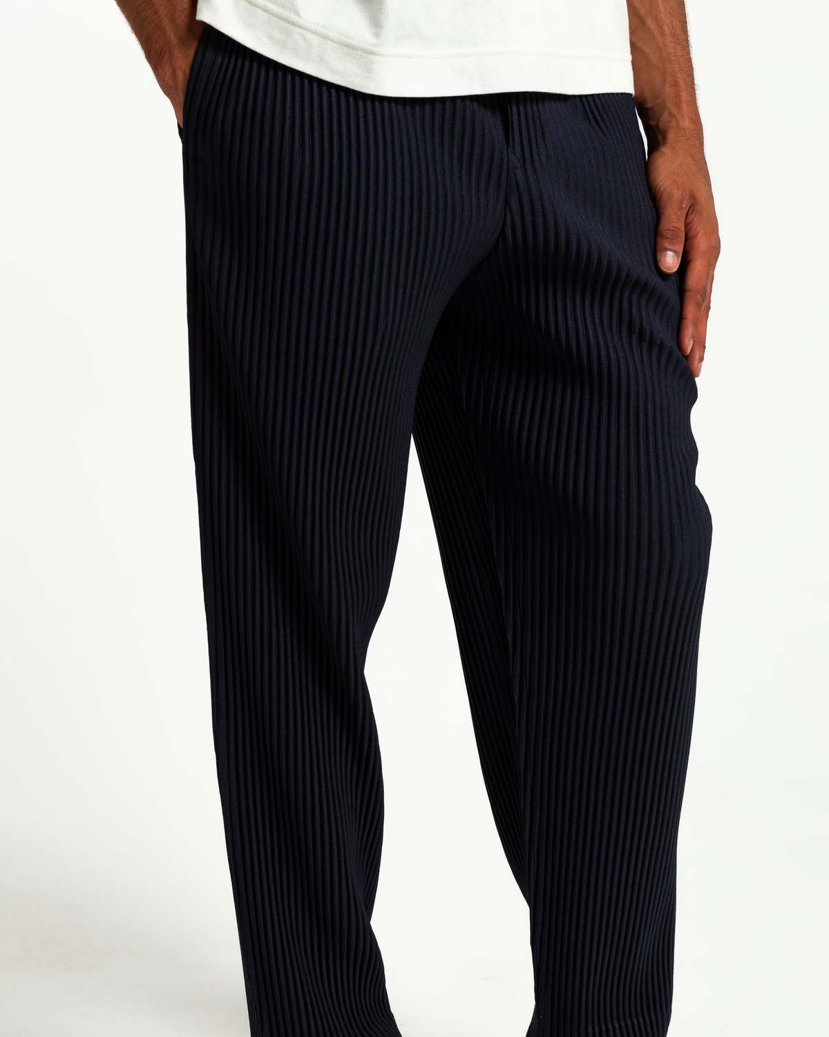 Issey Miyake Basic JF150 Pleated Trouser - Navy | Garmentory