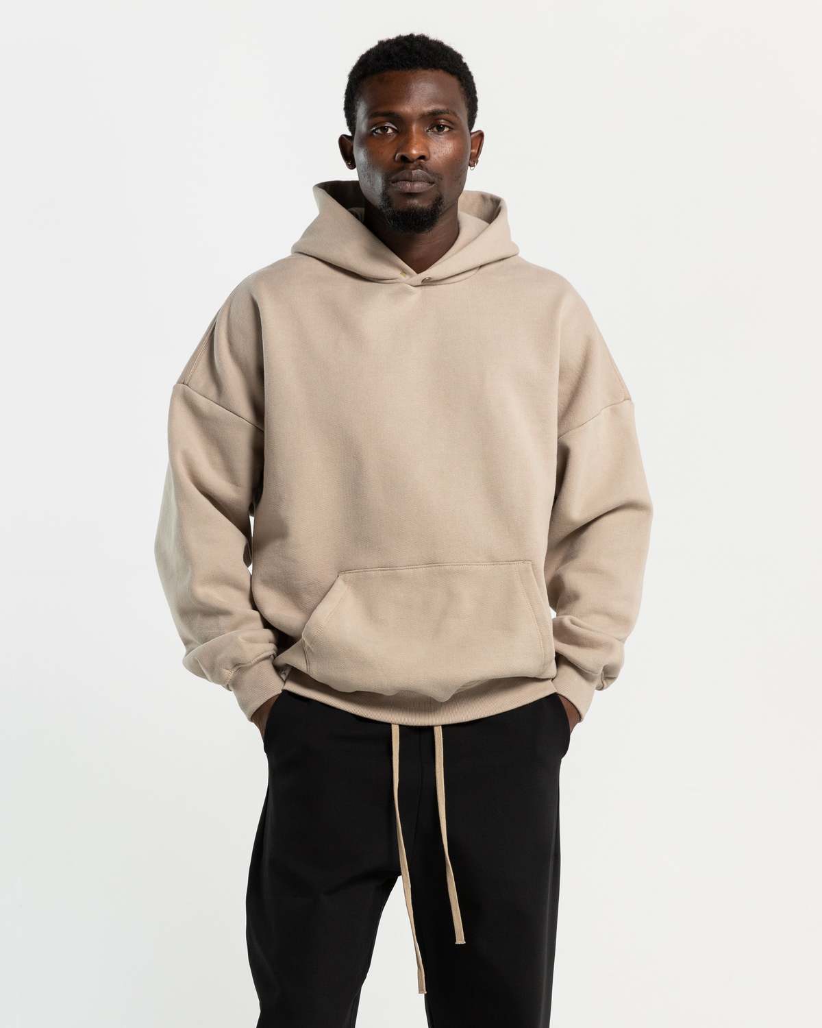 パーカー・フーディ Fear Of God Relaxed Fit Dusty Beige Hoodie With Embossed Fear Of God Relaxed Fit Dusty Beige Hoodie With Embossed
