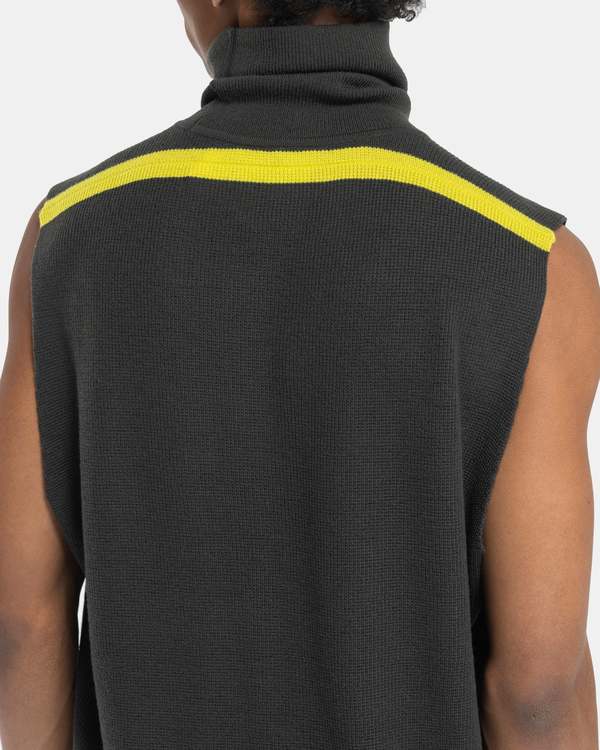 HOMME PLISSE ISSEY MIYAKE Framework Knit Vest - Black | Garmentory