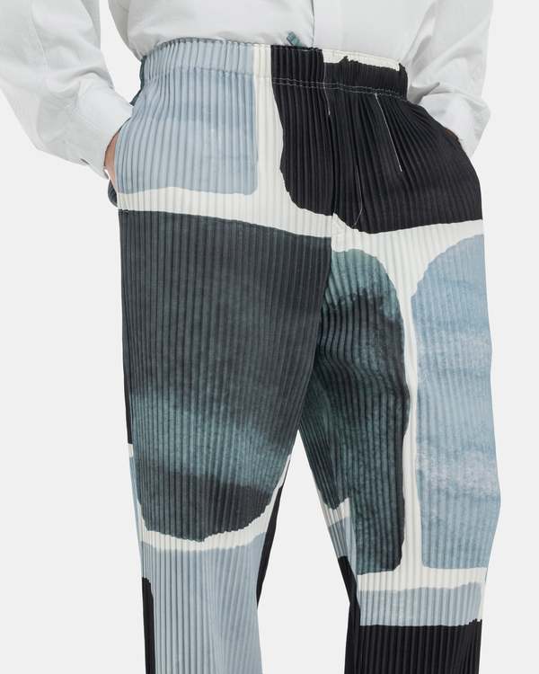 HOMME PLISSÉ ISSEY MIYAKE LANDSCAPE 1 HOMME PLISSE ISSEY MIYAKE Landscape Pants - Grey | Garmentory