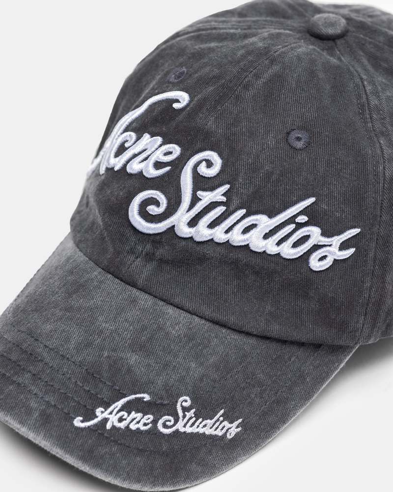 ACNE STUDIOS Logo Cap フェイデッドブラック キャップ ACNE STUDIOS - FADED BLACK LOGO CAP – LE LABO STORE