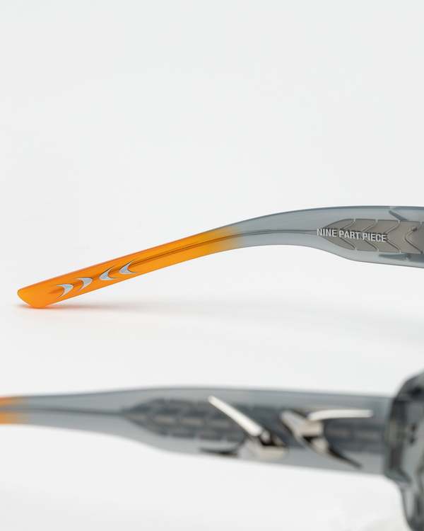 Gentle Monster NINE PART PIECE-GC5 eyewear - black | Garmentory