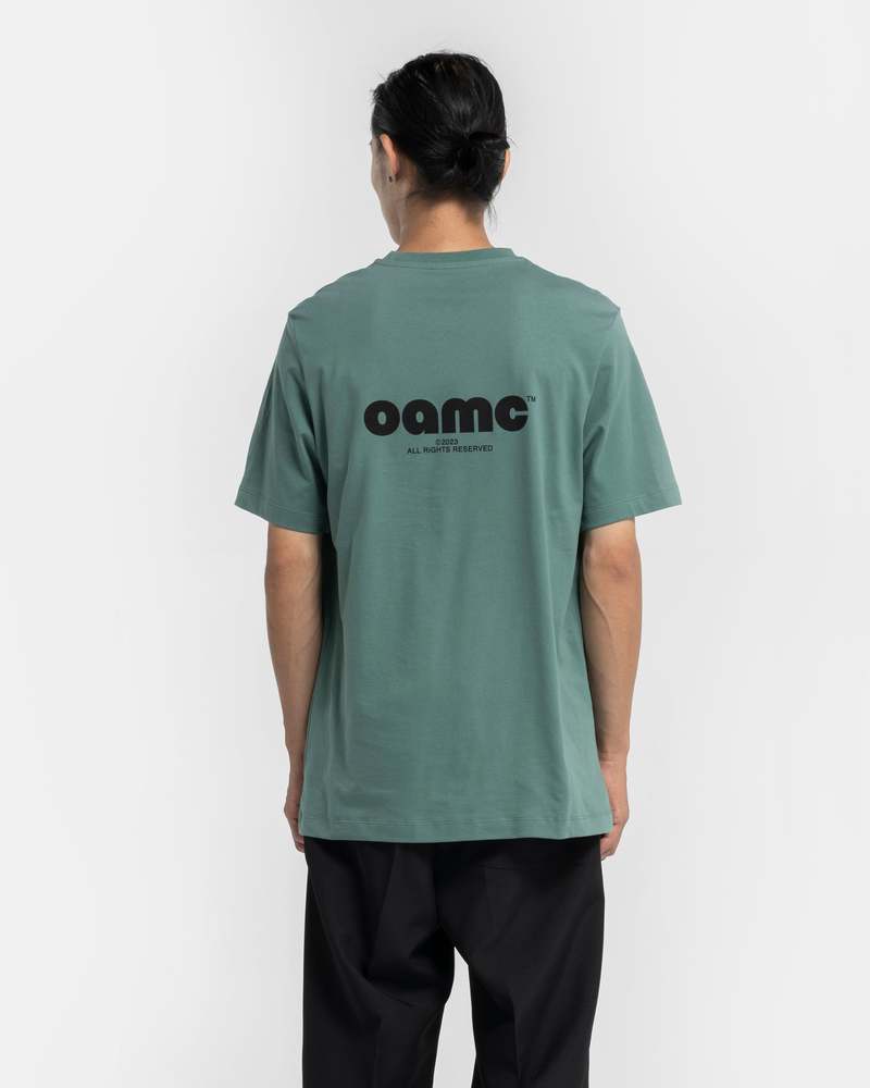 ★OAMC★ Palms Graphic Man to Man Black 23A28OAJ15COT0091000 OAMC Palms T-Shirt - Off White | Garmentory