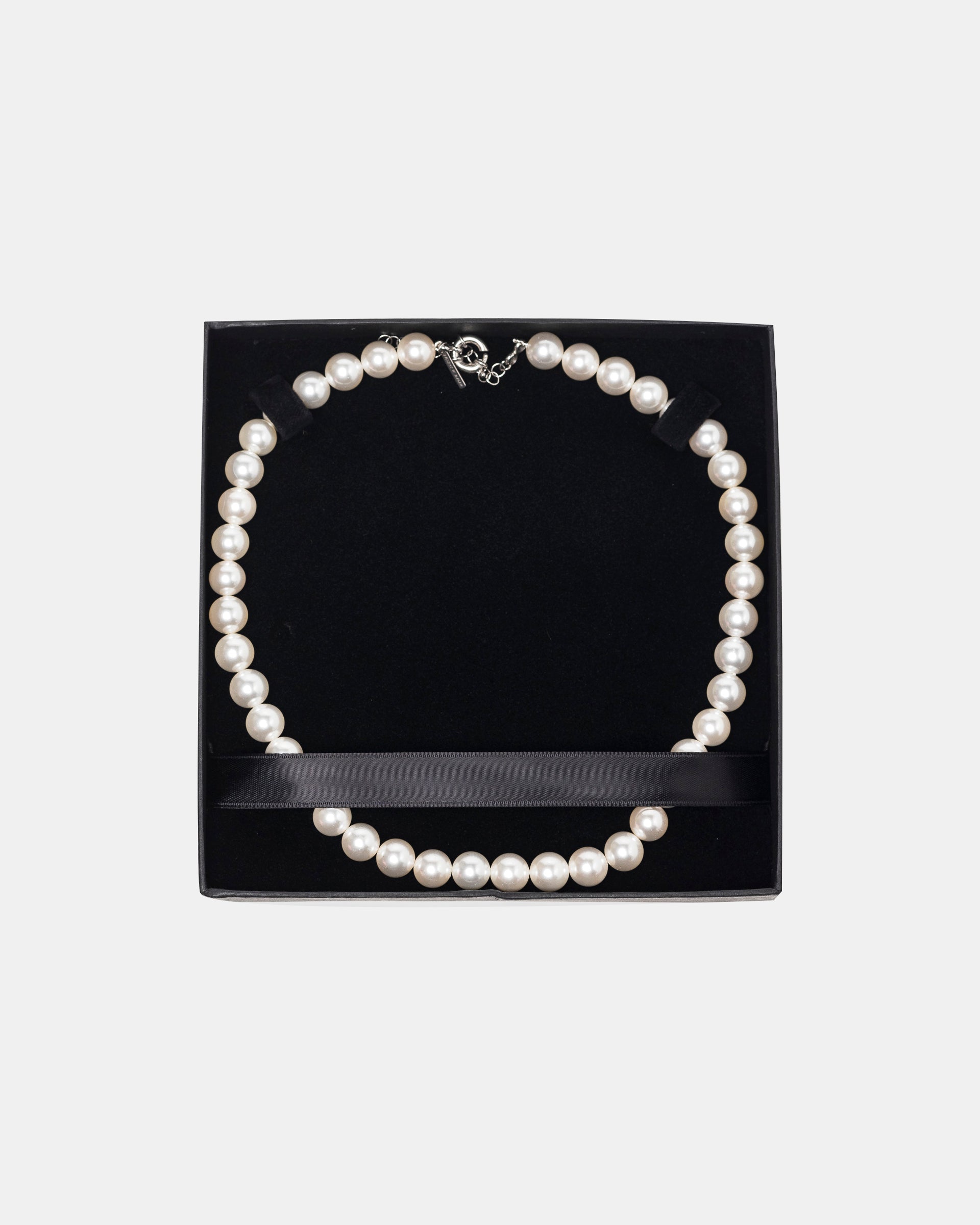 アクセサリー [ERNEST W. BAKER] SHELL PEARL NECKLACE Ernest W. Baker Shell Pearl Necklace | Garmentory