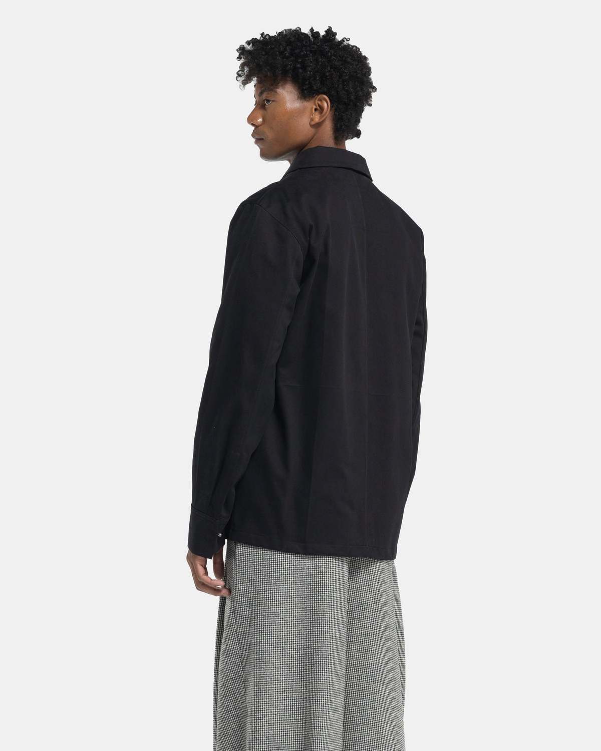 Zip-Overshirt-in-Black-
