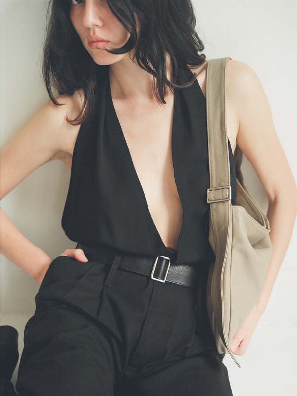 Are studio JANE BELT FW24 in Fog color, NWT ARE Studio Knot Belt - Fog | Garmentory main image 2