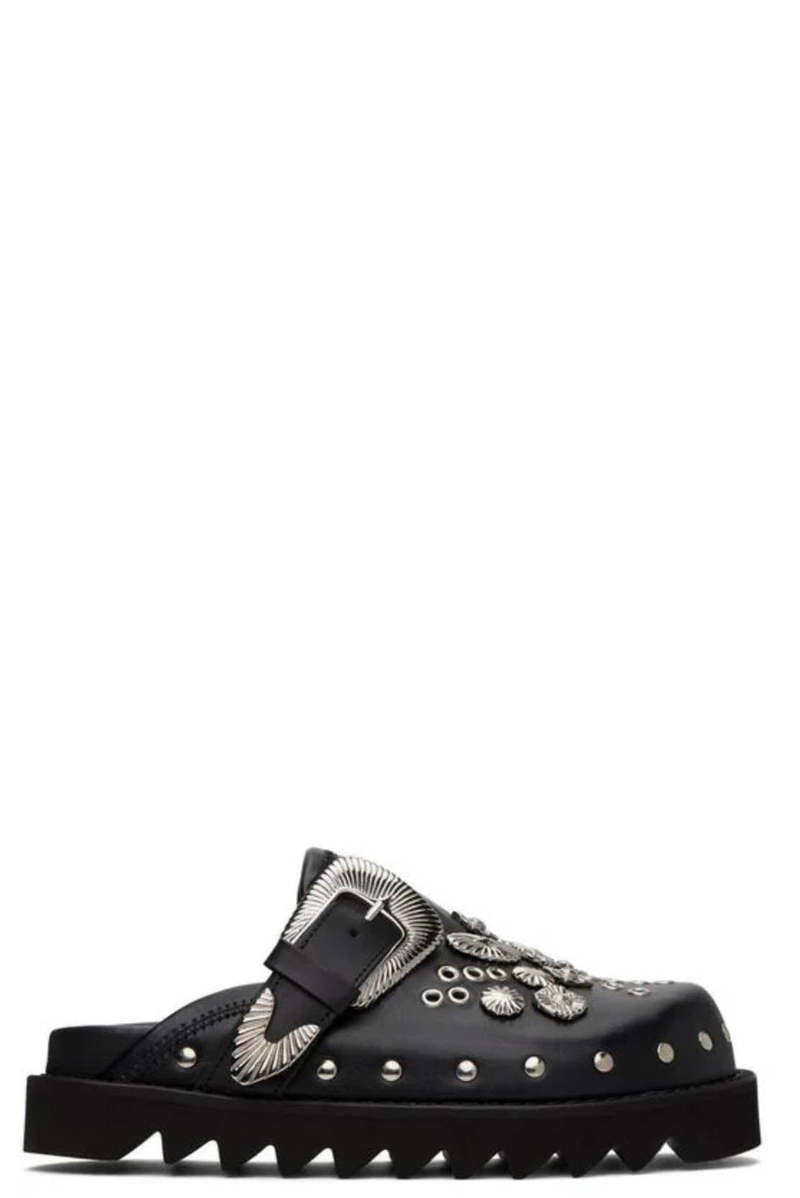 【Toga Virilis】ブラック アイレット メタル サボ クロッグ EYELET METAL SABOT(WOMEN) – TOGA ONLINE STORE