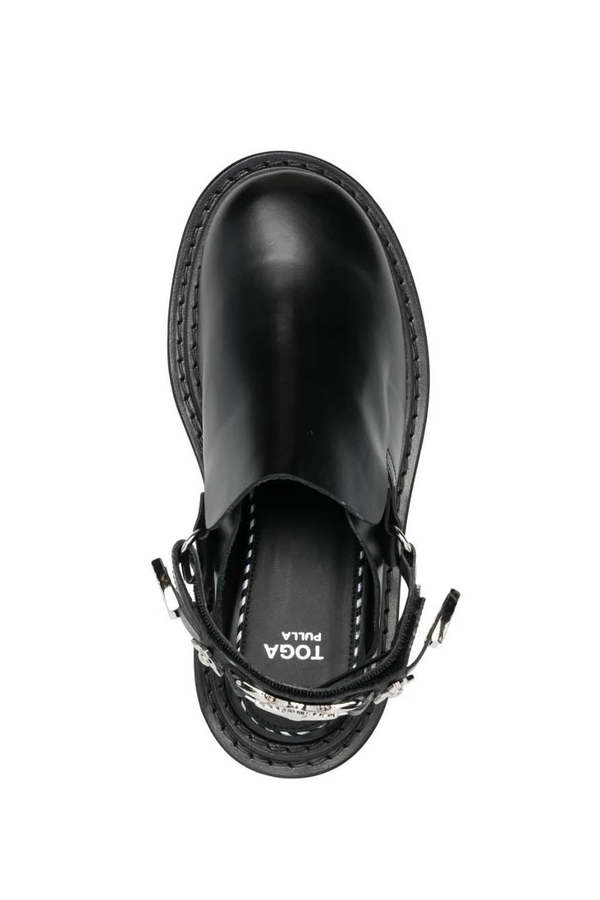 TOGA PULLA タッセルミュール Toga Pulla Strap Mule - Black | Garmentory