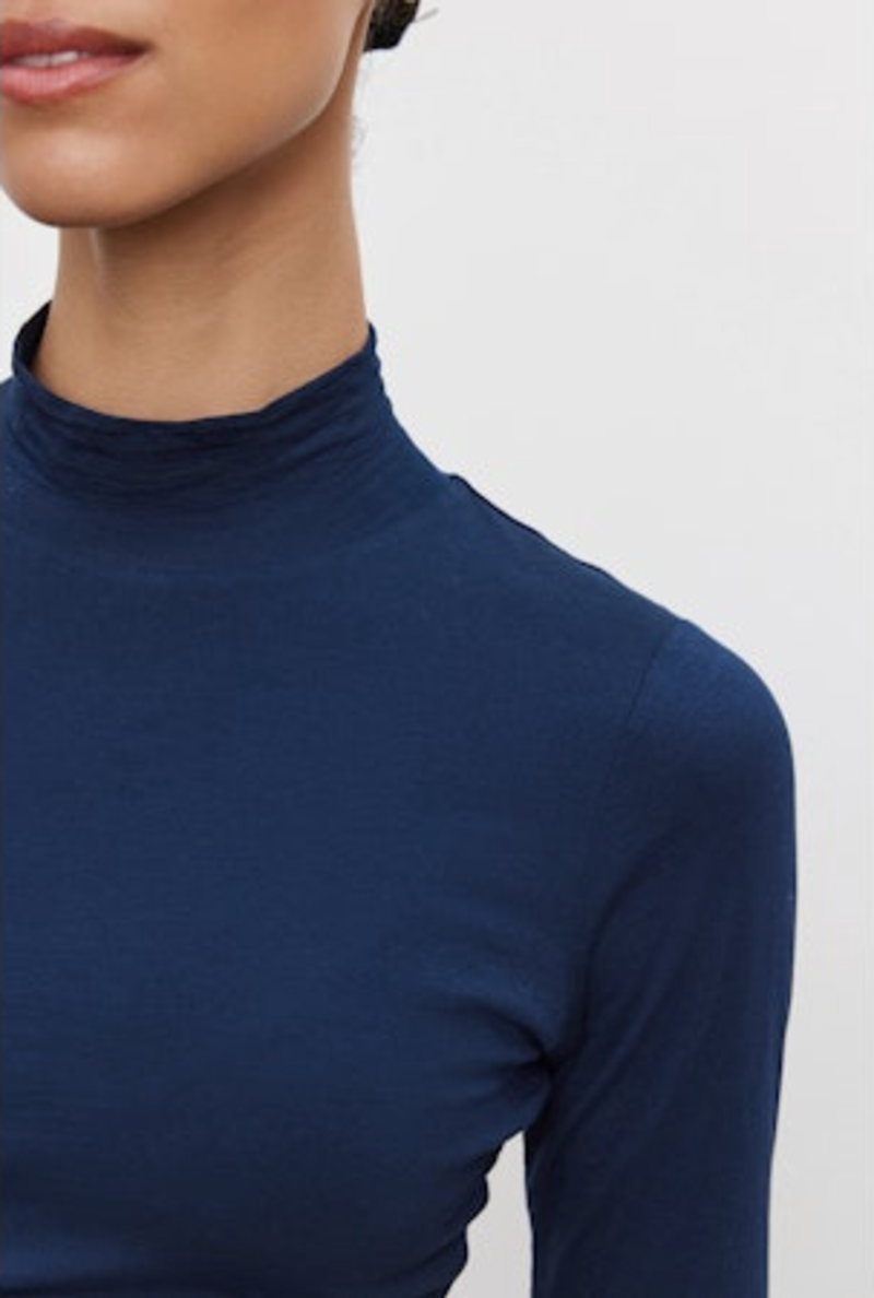 Velvet by Graham & Spencer Nadene L/S Cotton Top