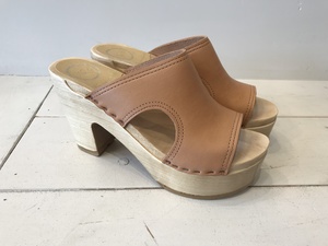 No.6 Alexis Cut Out Platform Slide No.6 Alexis Cut Out Platform Slide