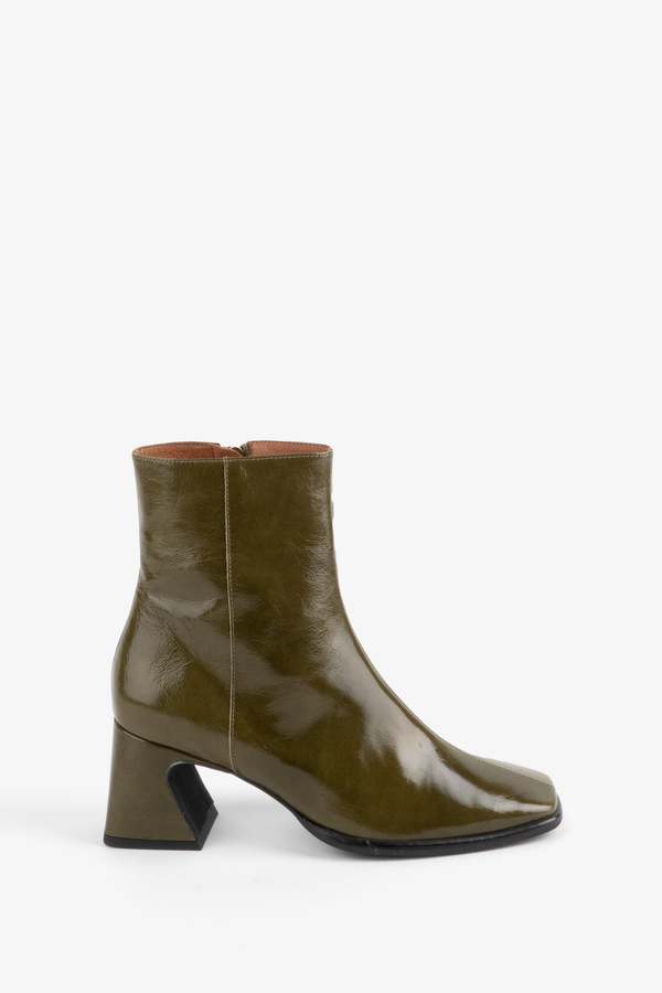 "INTENTIONALLY __________." TAFFY PATENT LEATHER HEELED BOOT - OLIVE/WHISKEY/BLACK "INTENTIONALLY __________." TAFFY PATENT LEATHER HEELED BOOT - OLIVE/WHISKEY/BLACK