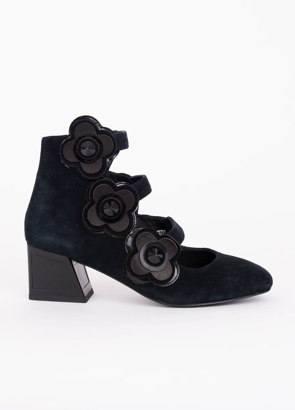 Kat Maconie Una Kat Maconie Una