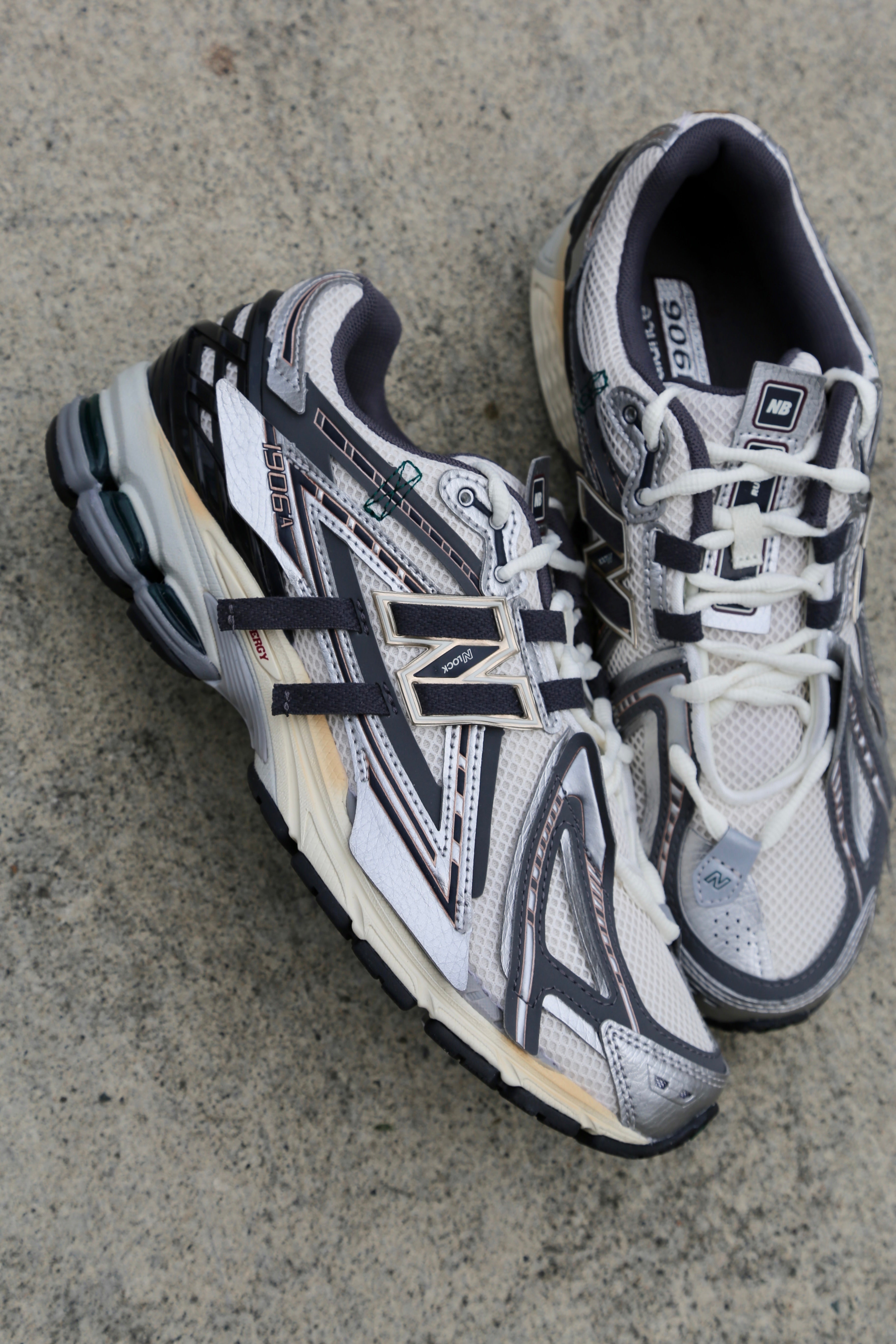 ★人気★ New Balance 1906A Silver llic Castlerock New Balance 1906A Silver Metallic Castlerock M1906AD [Men SZ