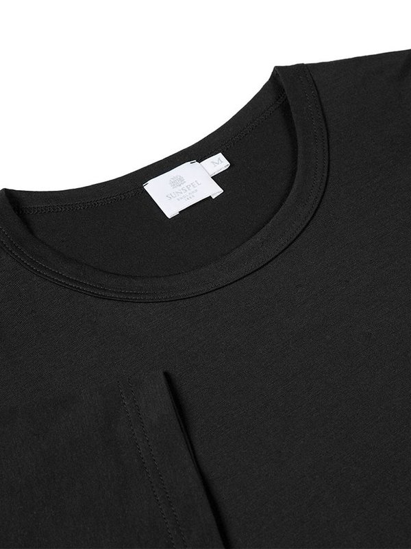 Sunspel Classic T-Shirt in Black Sunspel Classic T-Shirt in Black