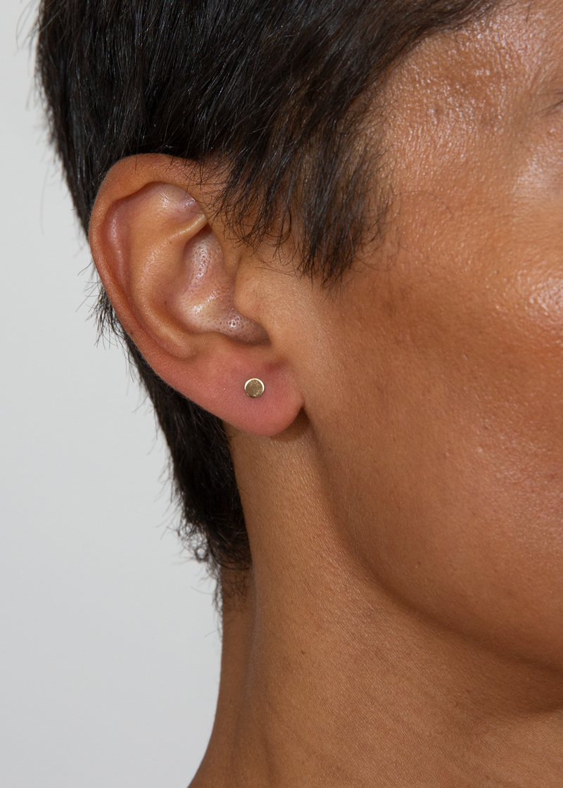 Kathleen Whitaker Sequin 4mm Stud - 14K Gold | Garmentory