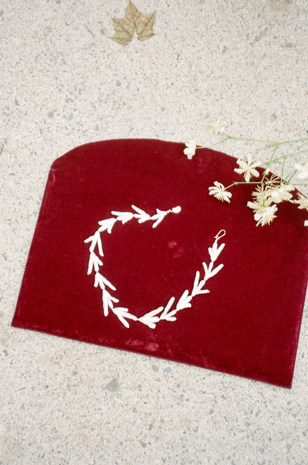 Gohar World HOST NECKLACE WITH CHICKEN FEET PEARLS | Garmentory