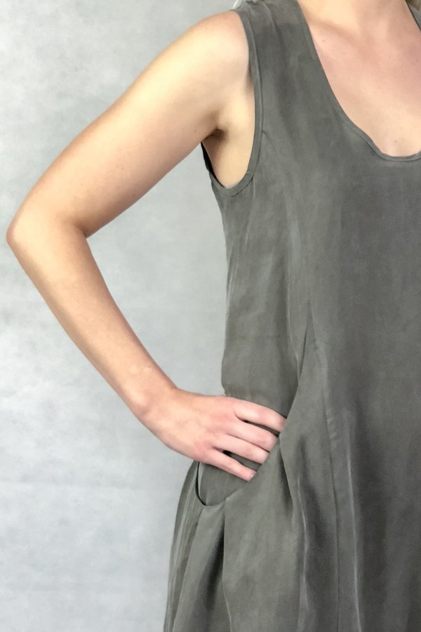 Natalie Busby Collection Deep Pockets Dress Natalie Busby Collection Deep Pockets Dress