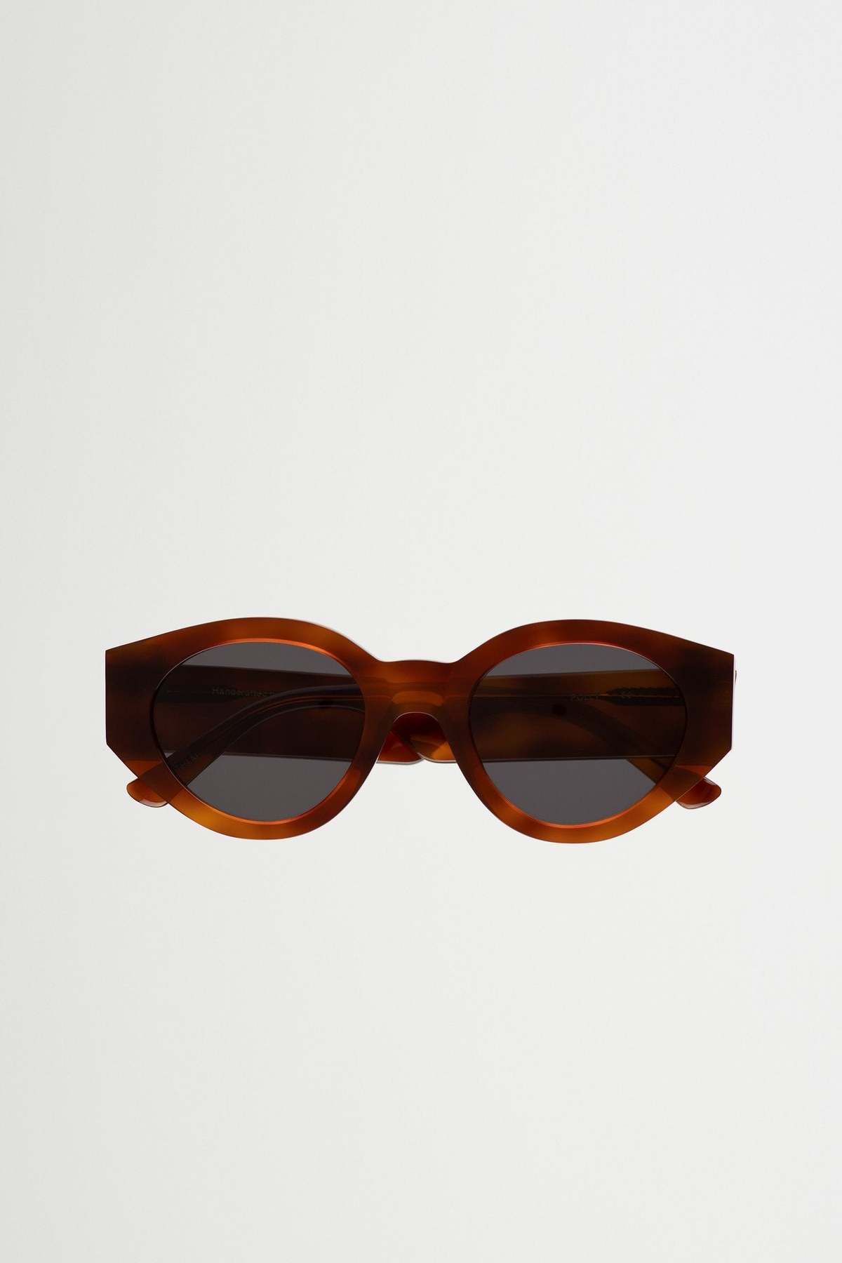 Monokel Polly Sunglasses in Amber Monokel Polly Sunglasses - Amber | Garmentory main image 4