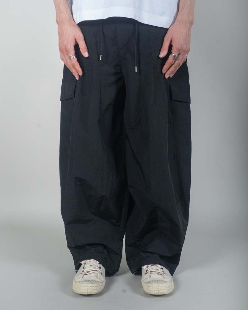 【DISCERNMENT】S/S Deep Black Big Pocket Nylon Balloon Pants Frizmworks Nylon Balloon Pants - Black | Garmentory