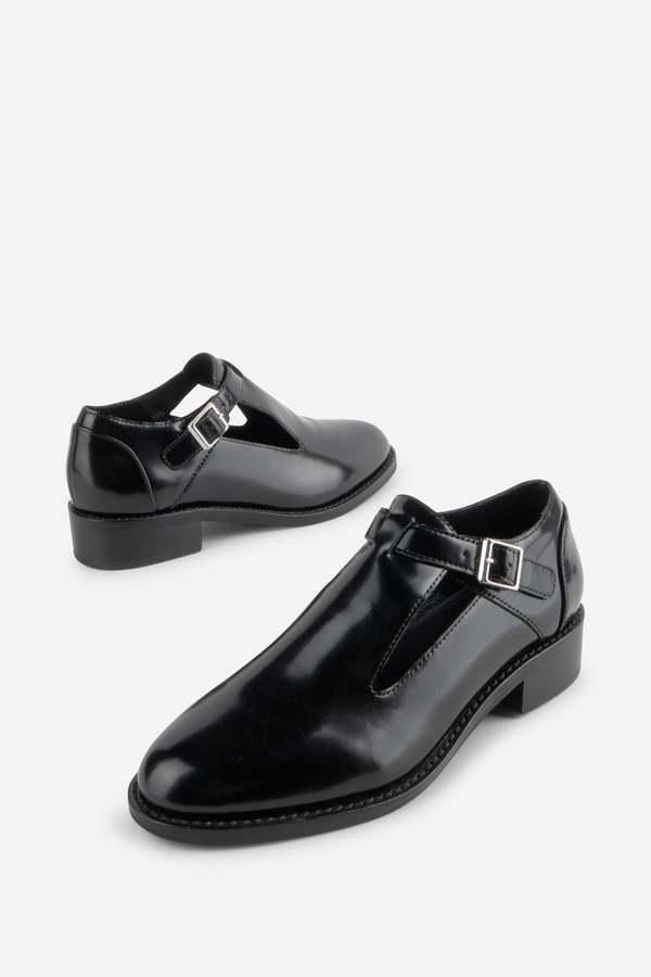 "INTENTIONALLY __________." FRANKIE MARY JANE - Black/Cream