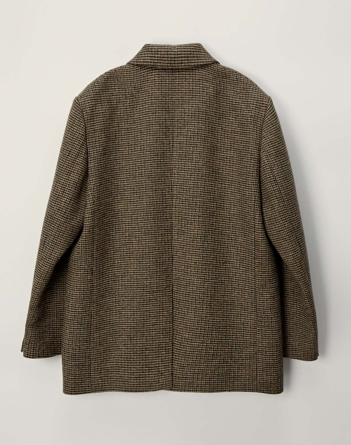 UNISEX-CLASSIC-2-BUTTON-WOOL-