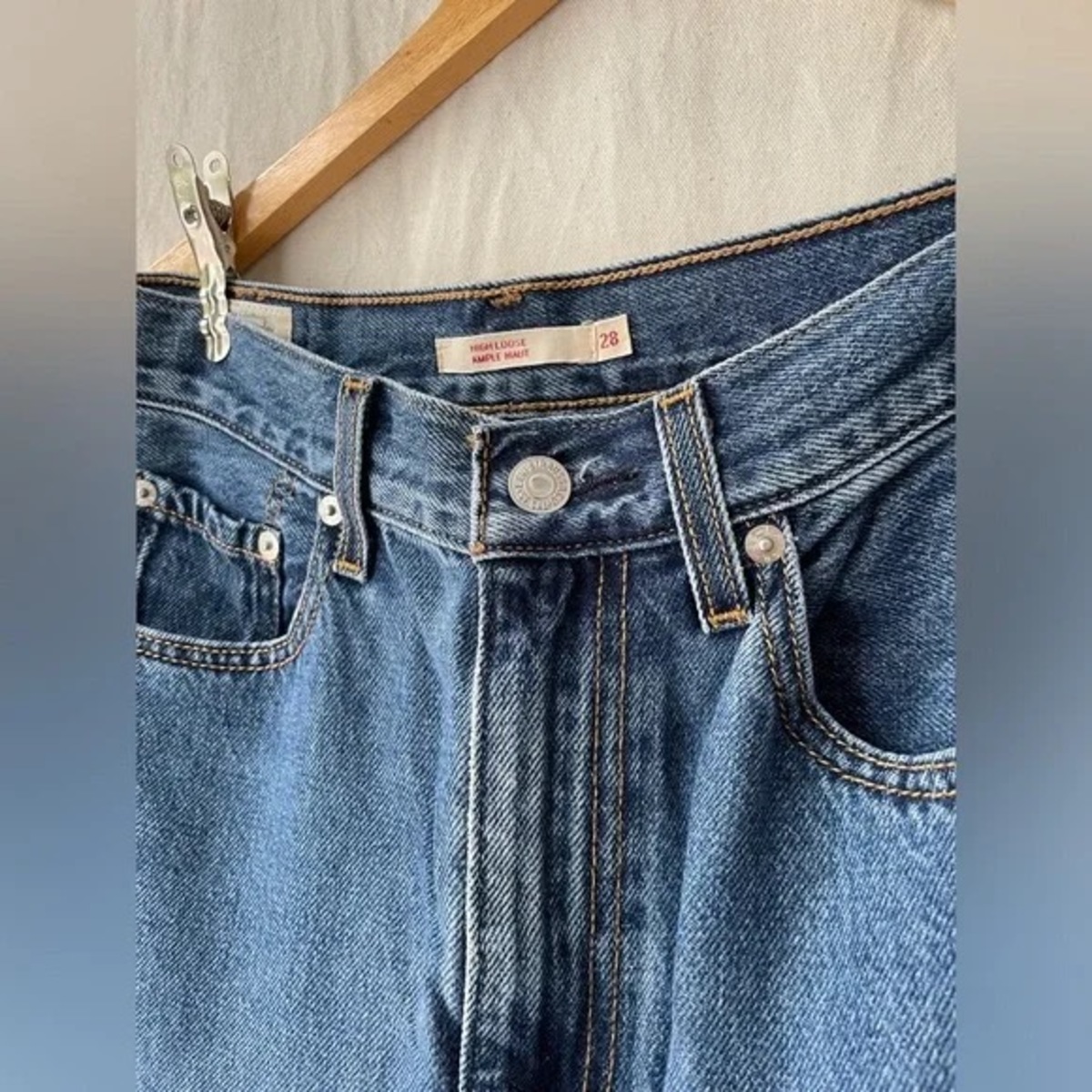 Levi's High Loose Wide Leg Jeans - Image 3 of 3