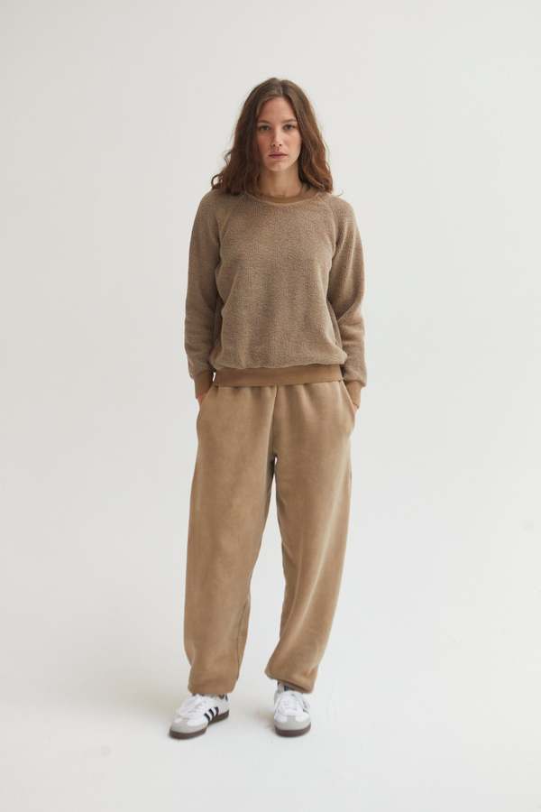Asher Leo Reverse Crewneck - Latte Asher Leo Reverse Crewneck - Latte