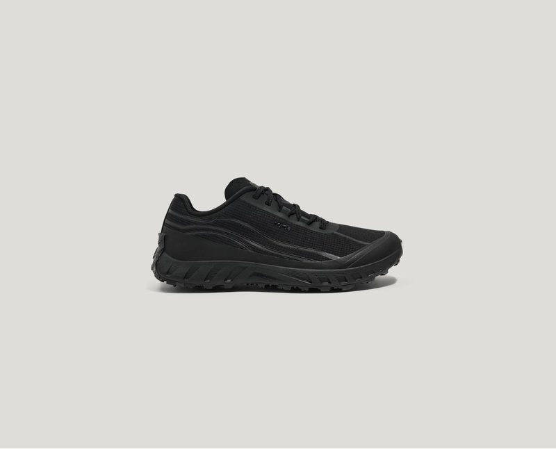 Norda 002 Shoe - Stealth Black | Garmentory