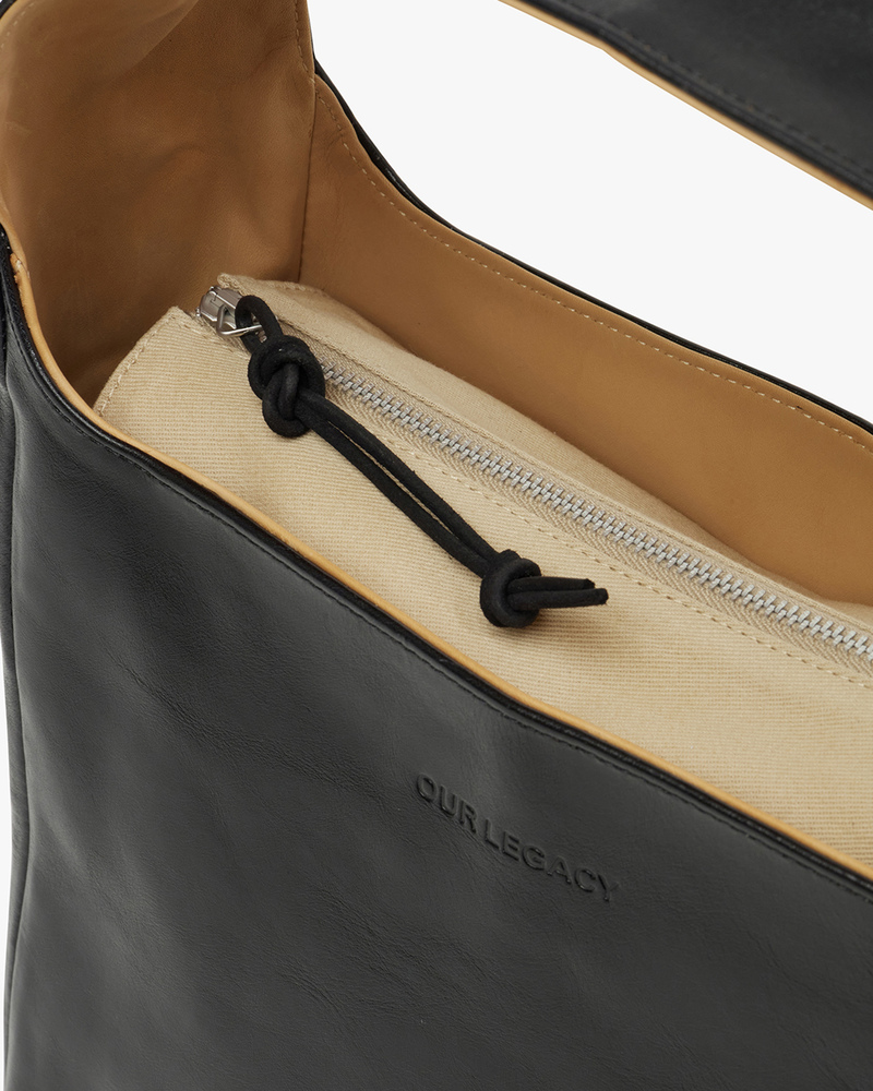 【関税込み】OUR LEGACY カーキ Brick バッグ OUR LEGACY - BRICK BAG DEEP SKY LEATHER – SOLAR MTP