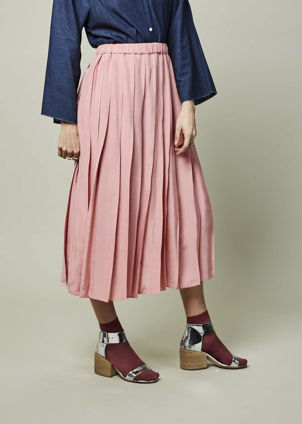 Sara Lanzi Viscose Pleated Skirt - Pink Sara Lanzi Viscose Pleated Skirt - Pink