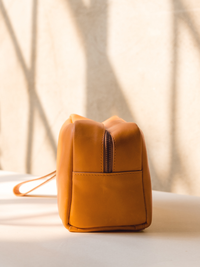 ABLE Avery Dopp Kit b&g - brown ABLE Avery Dopp Kit b&g - brown