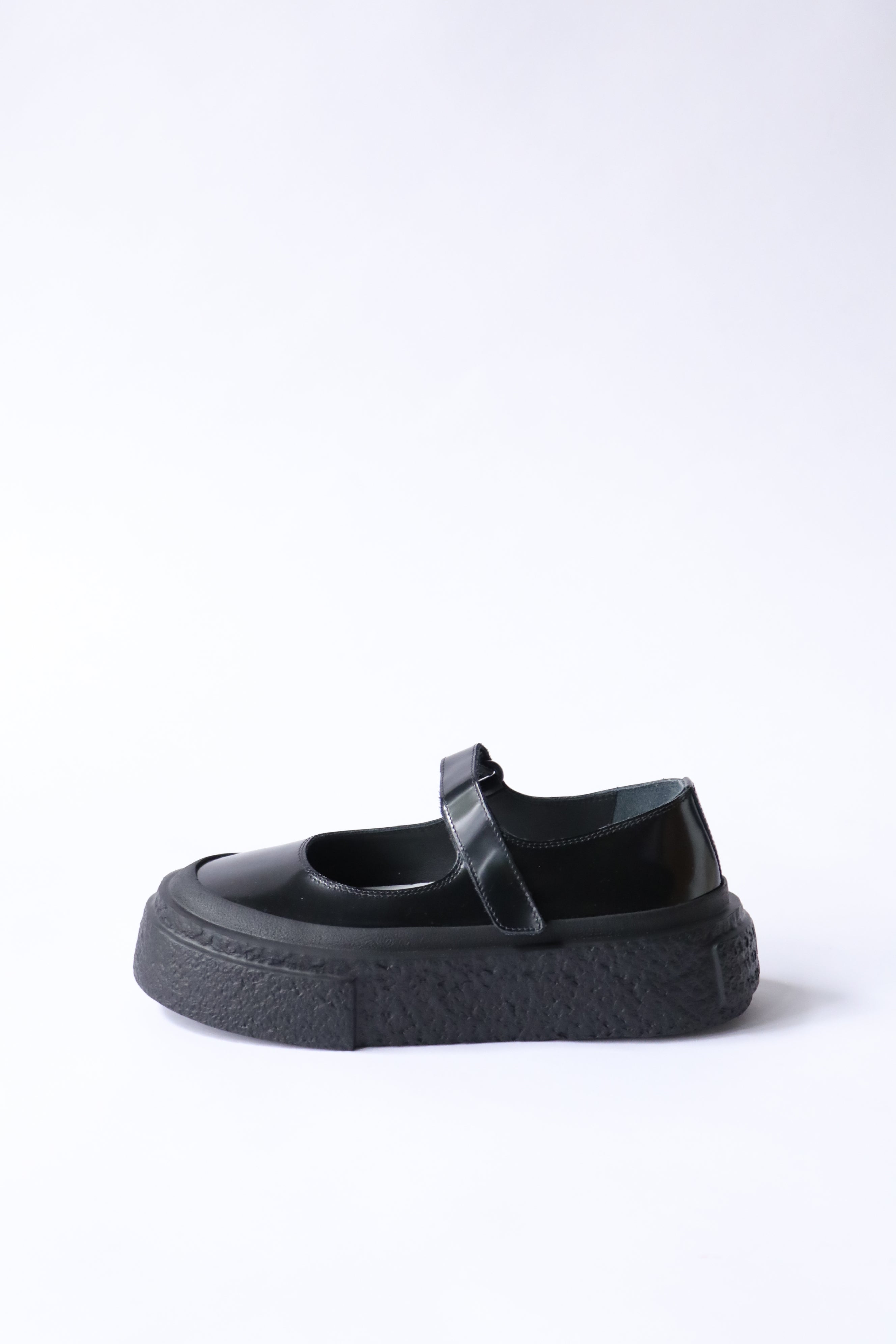★MM6 Maison Margiela★関税込♪NEW♪Mary Janeシューズ MM6 Maison Margiela Mary Jane Platform in Black | WE ARE ICONIC