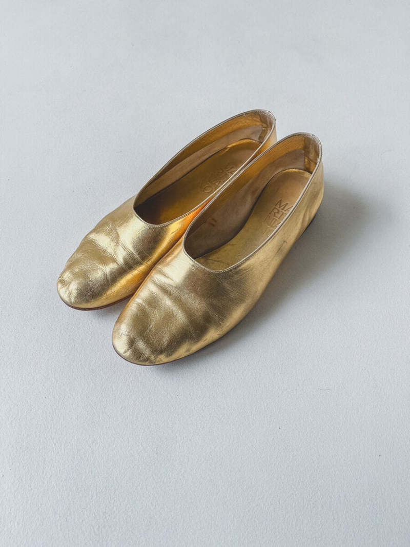 Martiniano Glove Flat - Gold | Garmentory
