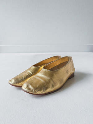 Martiniano Glove Flat - Gold | Garmentory