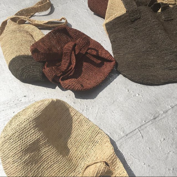Colorant Premium Raffia tote - natural Colorant Premium Raffia tote - natural