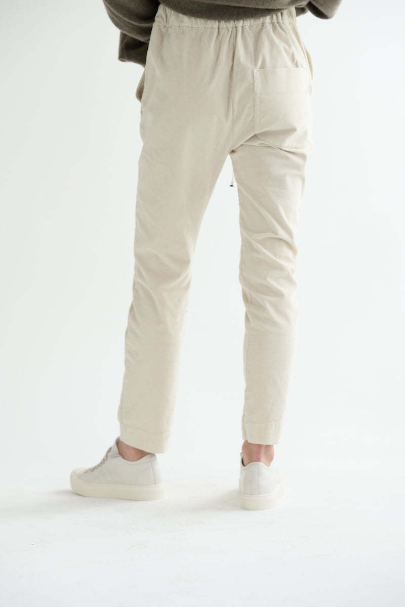 Slim Trousers Velvet in Off White