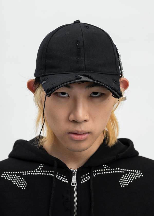 Natasha Zinko Distressed Keys Cap - Black