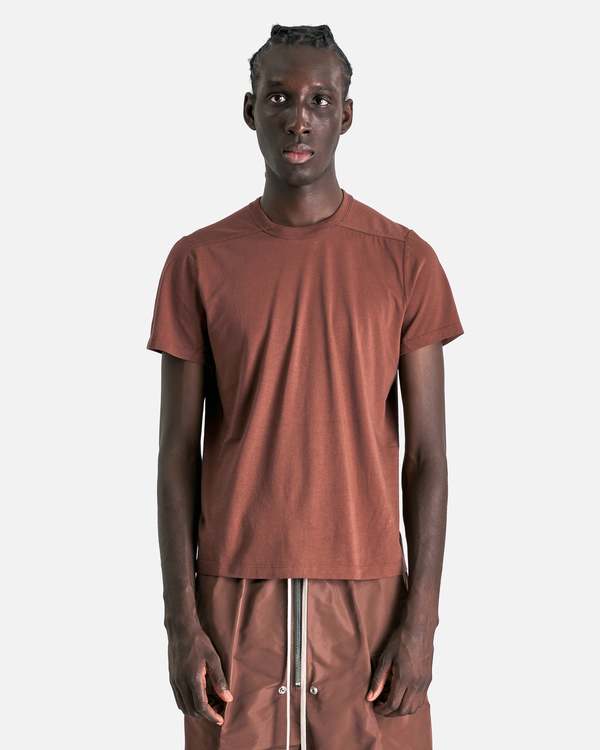 トップス Rick Owens Short Level T Short Level T-Shirt in Black – SVRN