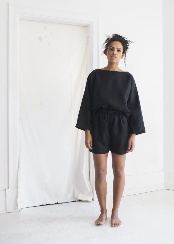 Lloyd Tunic Top in Black Lloyd Tunic Top in Black