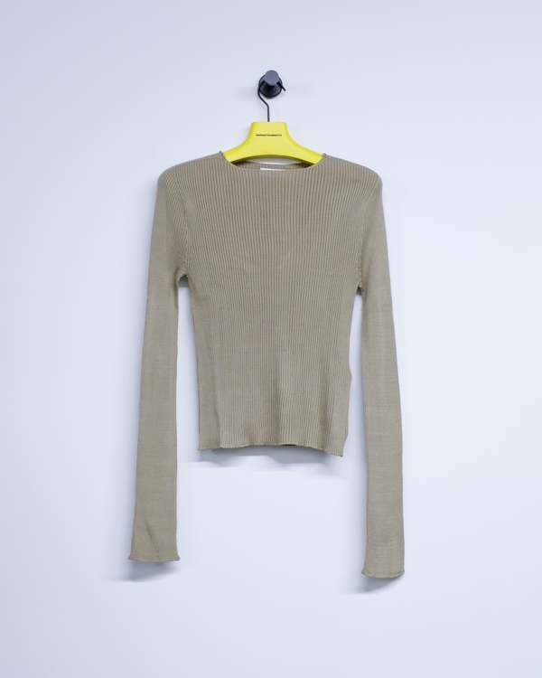 RIER リブニットカットソー　ベージュ　rier Rier Cropped Ribbed Silk Knit - Yuta | Garmentory
