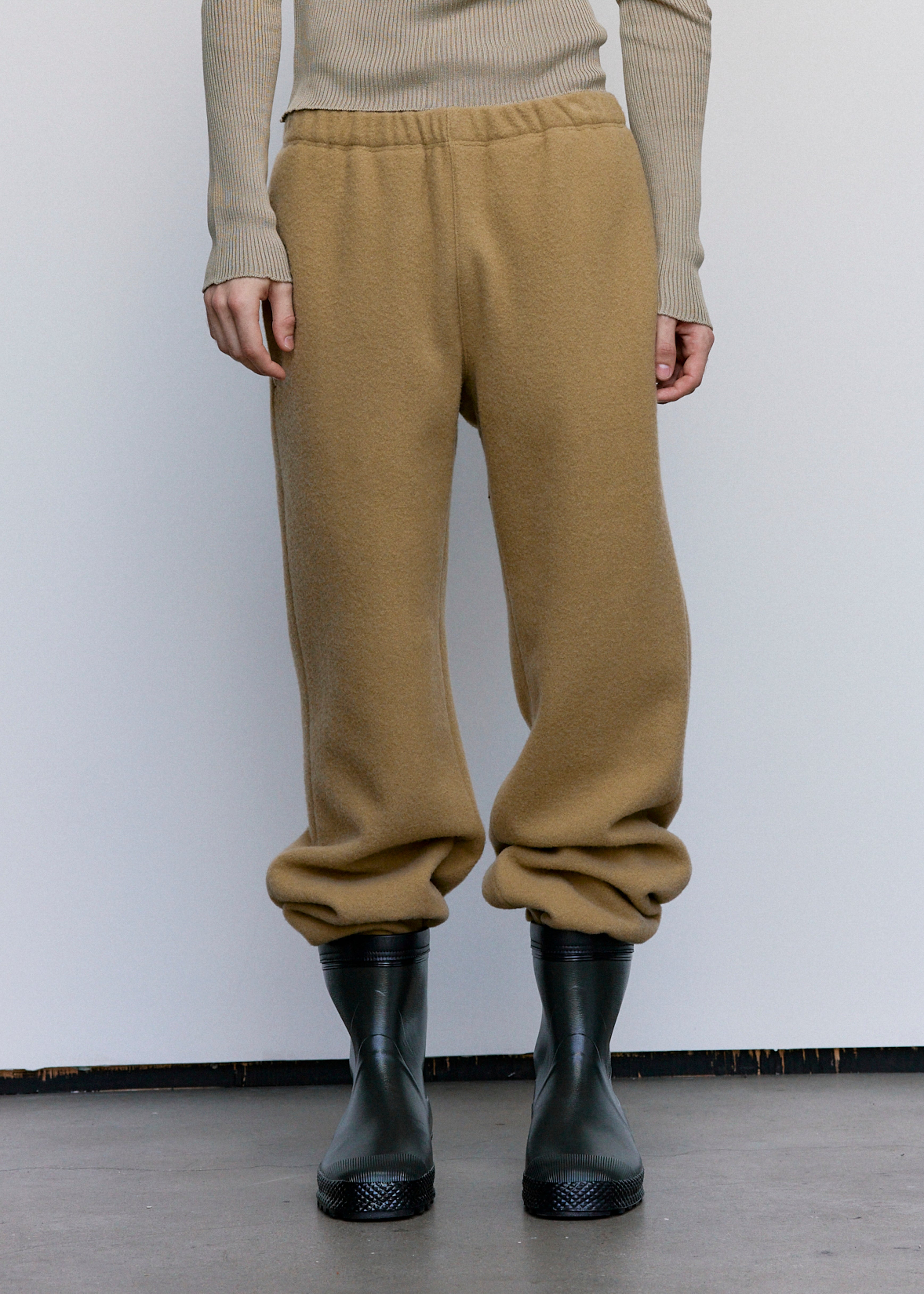 Rier Natural Wool Fleece Trousers - Yuta | Garmentory