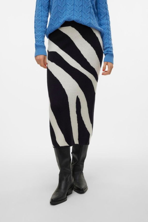 CHANCE & FATE NANCY KNITTED SKIRT - BLACK/WHITE