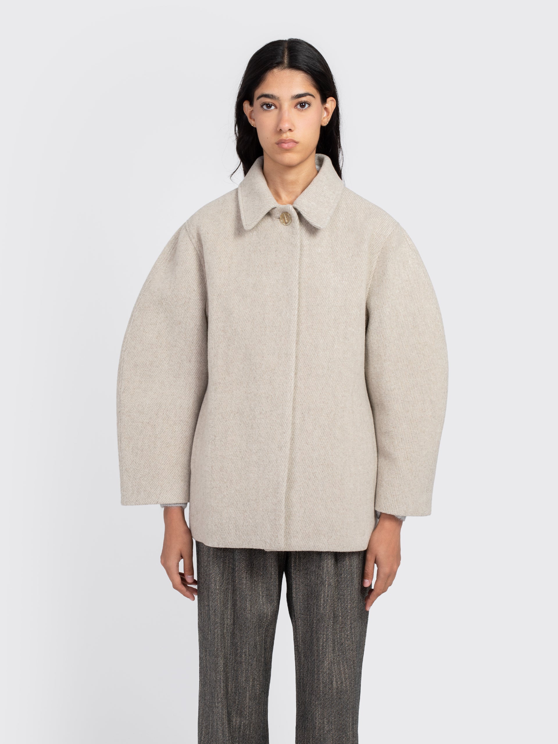 【AMOMENTO】24fw HOURGLASS HALF COAT AMOMENTO Hourglass Half Coat - Beige | Garmentory