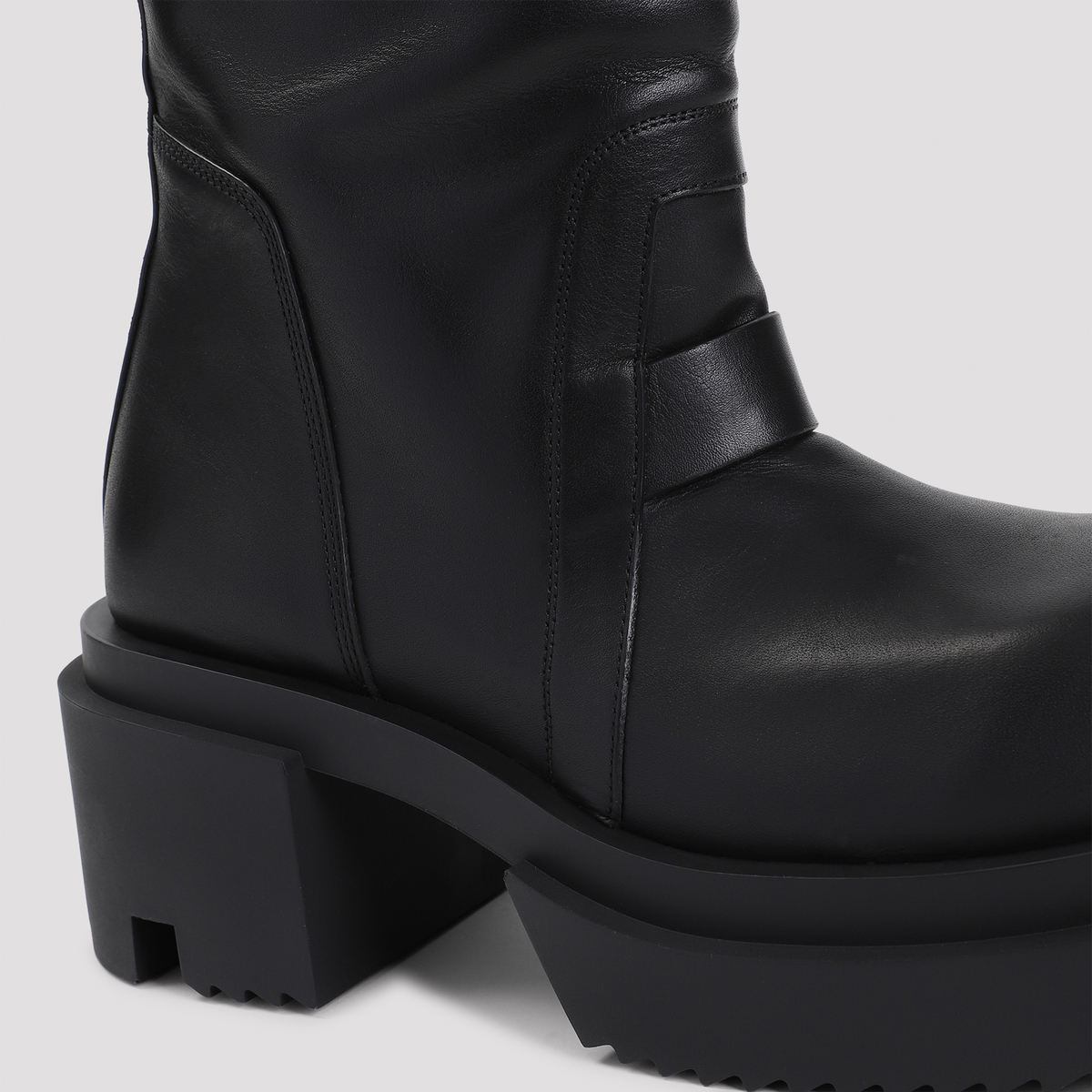 Rick Owens Knee Pull On Bogun Boots - Black | Garmentory