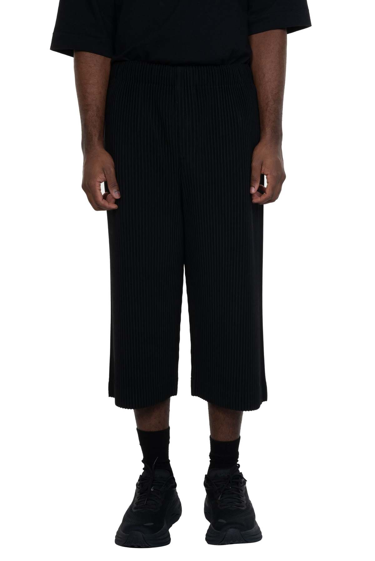 HOMME PLISSÉ ISSEY MIYAKE AERIAL size 1 Black Aerial Trousers by HOMME PLISSÉ ISSEY MIYAKE on Sale
