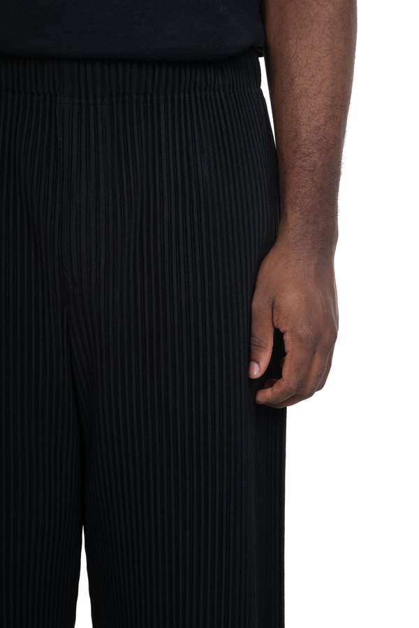HOMME PLISSE ISSEY MIYAKE Pleats Bottoms 1 Cropped Trousers