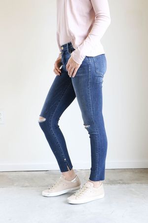 Frame Le High Skinny Jean in Bradfield Frame Le High Skinny Jean in Bradfield
