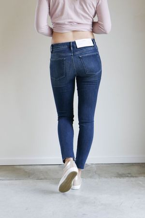 Frame Le High Skinny Jean in Bradfield Frame Le High Skinny Jean in Bradfield