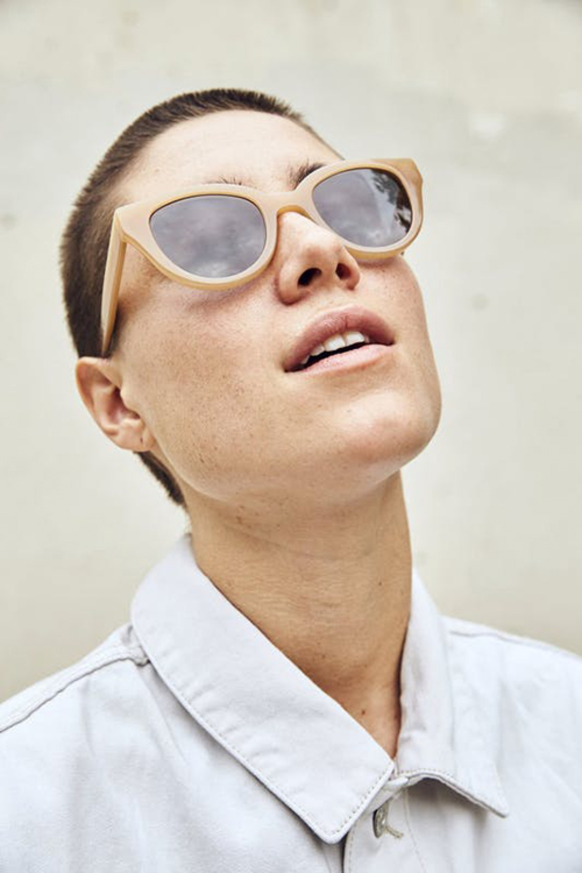 EUC UNISEX Carla Colour Barton Sunglasses in Flesh/Haze by Carla Colour. Carla Colour / Kenzie / Atomic + Glazer – I Visionari main image 3