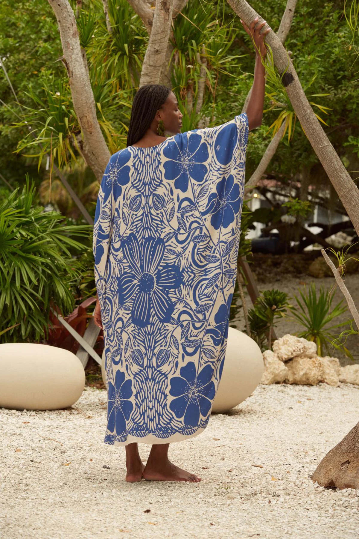 Carolina K Xime Kaftan - Etched Flower Blue - Image 2 of 2